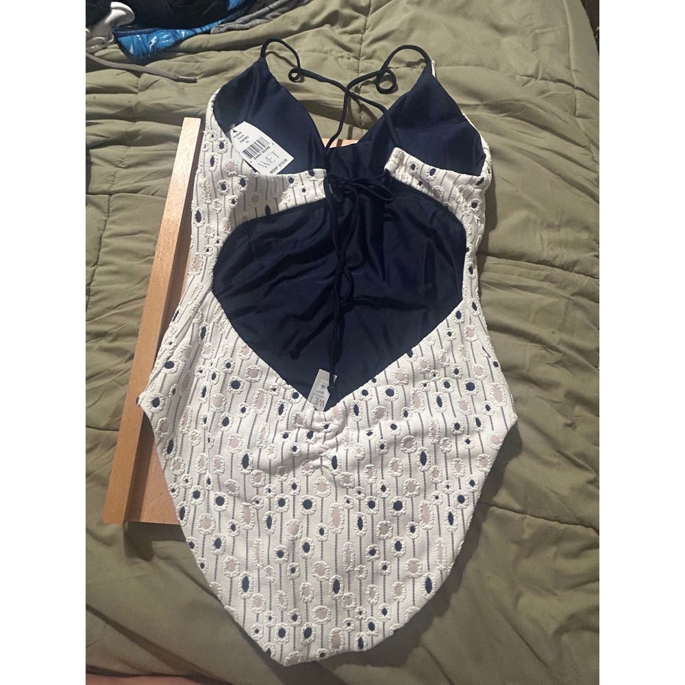 WET Swimwear Fiora One Piece Swimsuit XL Cream Navy Pink Eyelet Textured NEW - Picture 2 of 6